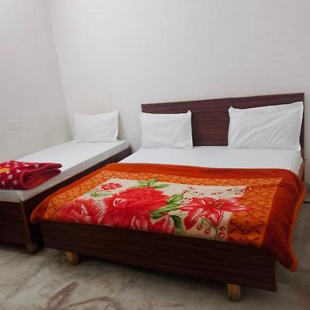 Hotel Shri Ji Kripa Kunj Vrindāvan Exterior foto
